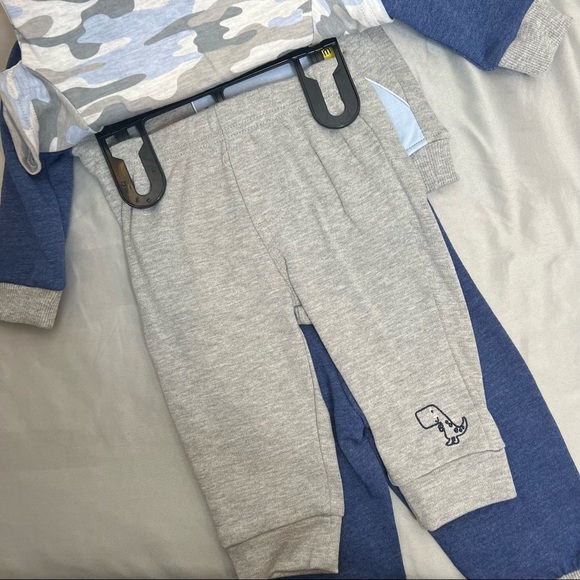 NEW bundle of 4 infant set 6 Mos - Picture 3 of 5